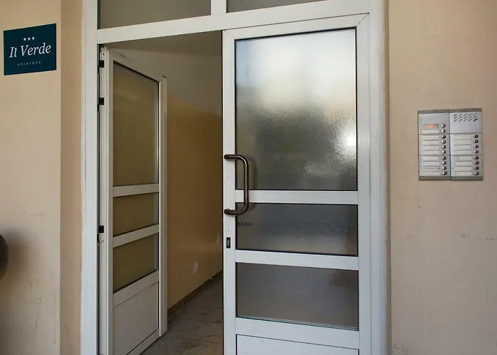 Il Verde, Two Bedroom With Two Bathrooms * سبليت