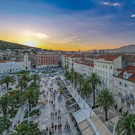 Il Verde, Deluxe Two Bedroom In Center * سبليت